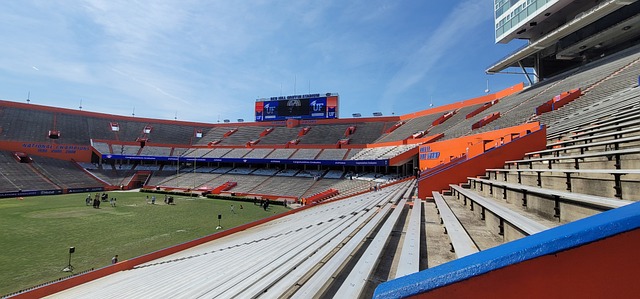 科莫vs卡利亚里：莫拉塔、尼科-帕斯首发，米纳、塞巴斯蒂亚诺-埃斯波西托出战