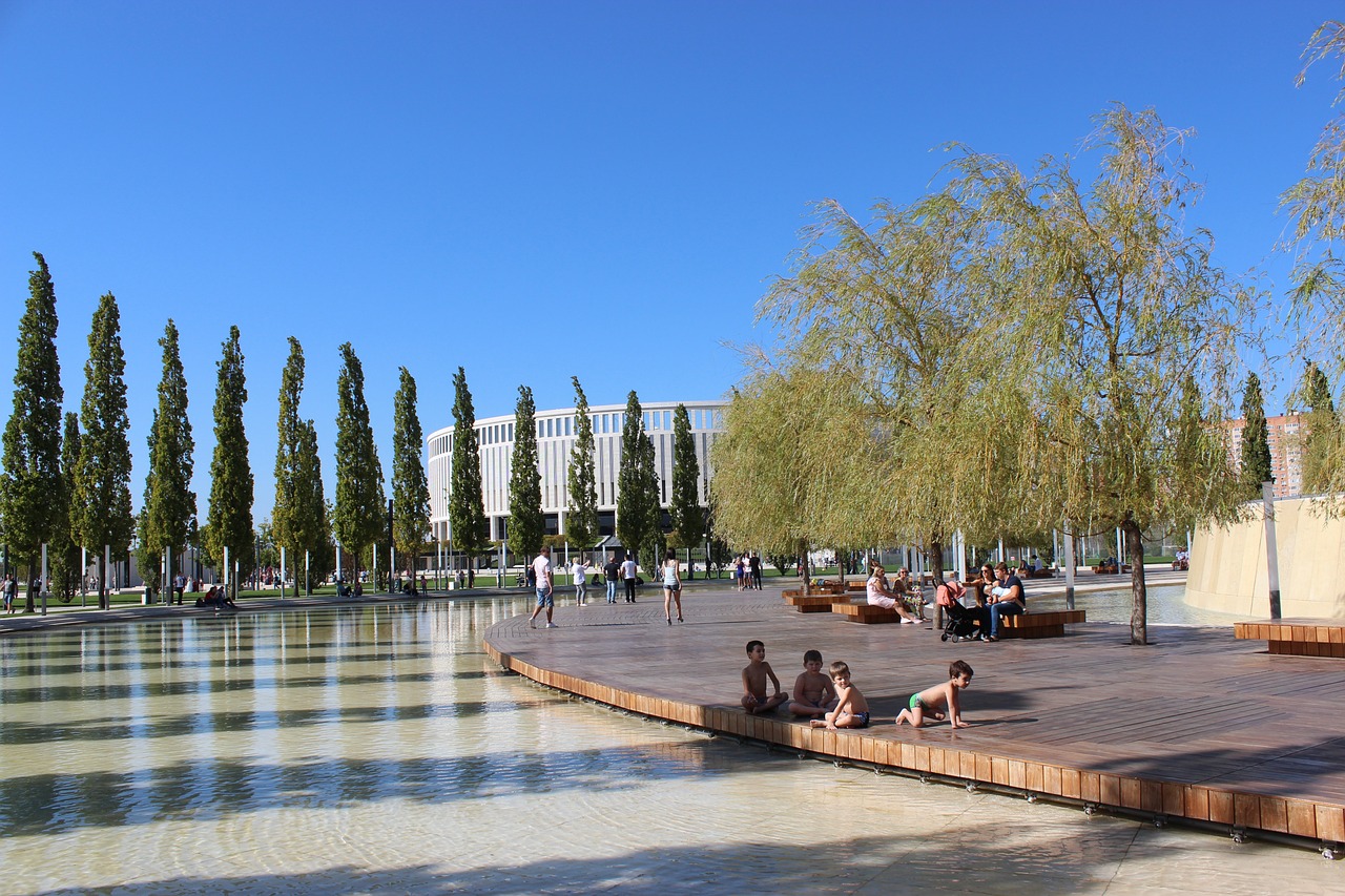 巴列卡诺客队更衣室设施简陋，波兰球队波兹南莱赫发视频吐槽